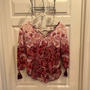 Hollister blousy top